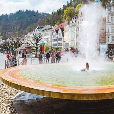 تور جمهوری چک پراگ و کارلووی واری